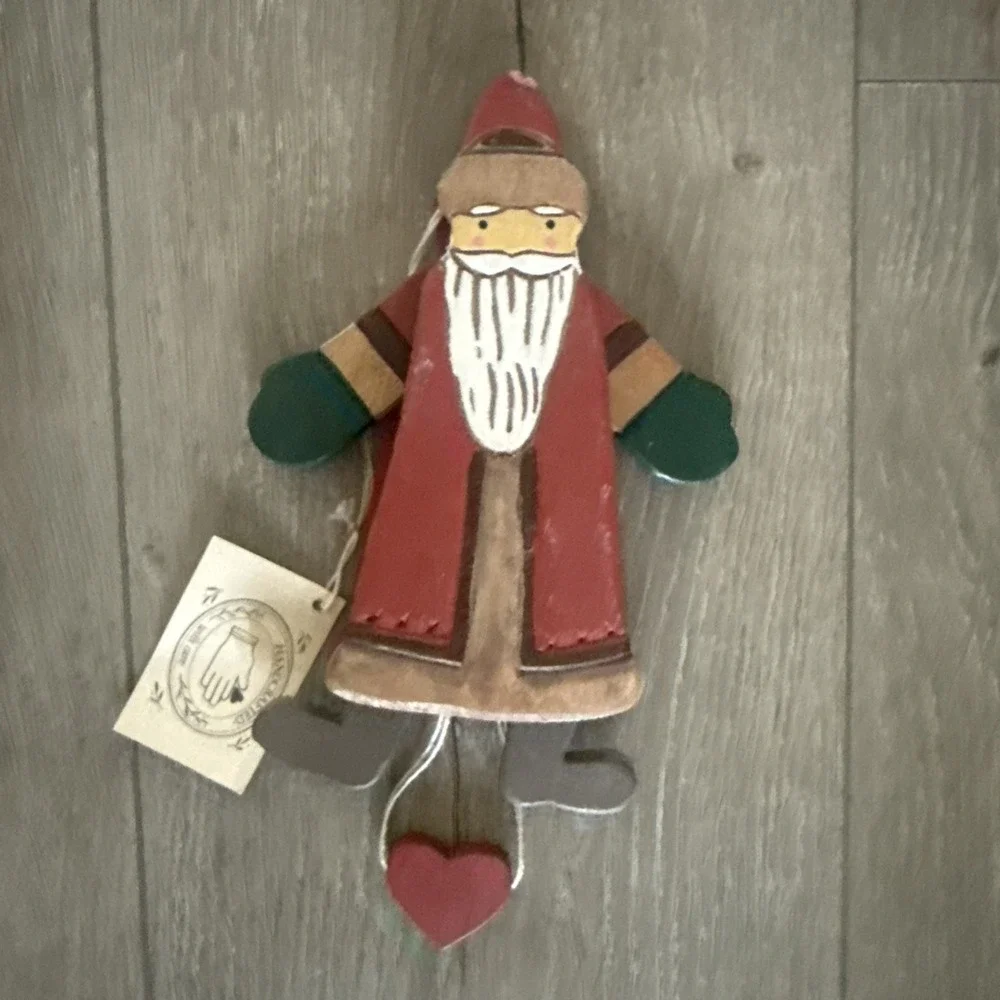Vintage FOLK ART Wooden 7 1/2